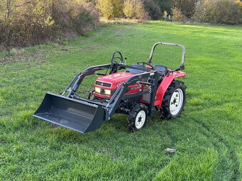 Mitsubishi MT245 z ładowarka - 2