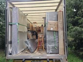 Opróżnianie mieszkań, biur, piwnic itd ze wszystkich gratów. - 2