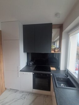 2 pokoje, 41.30 m2, balkon, Ip, po remoncie, Os. Asnyka - 2