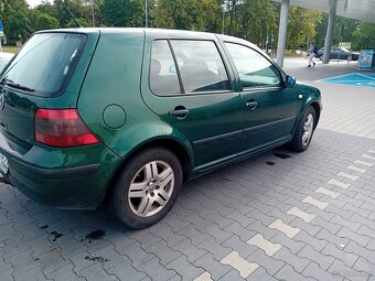 Volkswagen golf - 2