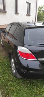 Opel Astra H - 2