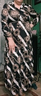 Długa luźna sukienka. Góra zapinana na guziki - 2