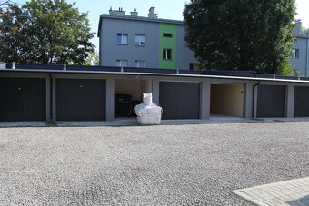 Wynajmę garaż w centrum ul. Cieplaka 3 Super Lokalizacja - 2