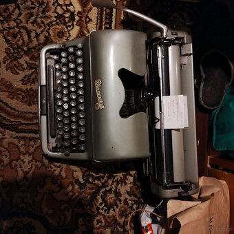 Maszyna do pisania - 2