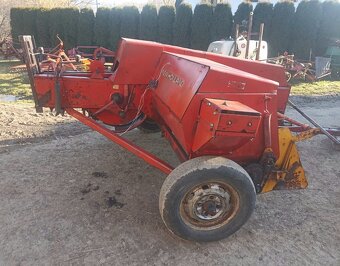 Prasa kostkująca New Holland Super 65 - 2