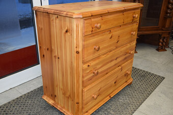 komoda z szufladami z drewna sosnowego - jak nowa - 2