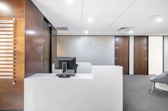 Znajdź własne biurko w lokalizacji Regus Sheraton Plaza - 2