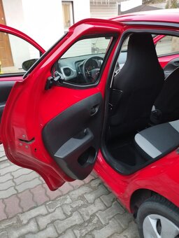 Sprzedam Toyotę Aygo - 2
