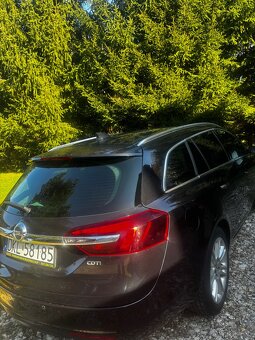 Samochód Opel Insygnia Sports Tourer SW - 2
