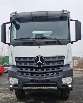 Mercedes Arocs 8x6 4151 - 2