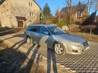 Sprzedam subaru Legacy lpg - 2
