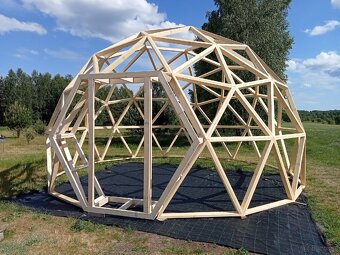 Kopuła geodezyjna 35m2. Glamping - zadaszenia basenu. - 2