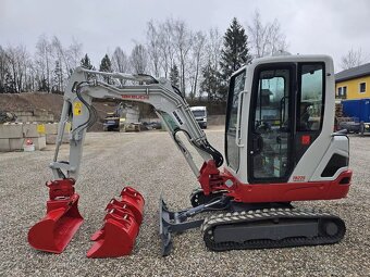 Sprzedam minikoparkę Takeuchi TB225 |23KM-2,4t| - 2
