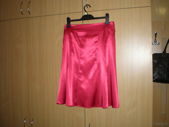 Sprzedam spódnicę damską, używaną, rozmiar 38. - 2