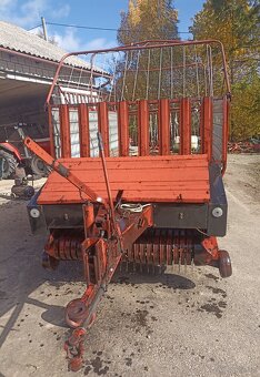 Przyczepa samozbierająca jugosłowiańska SIP 2 - 2