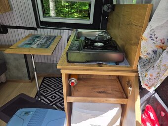 Sprzedam Ford Custom kamper - 2