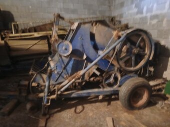 vysokotlaký lis na malé hranaté balíky - 2