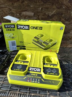 Ładowarka 2-portowa RYOBI ONE+, 18V - 2