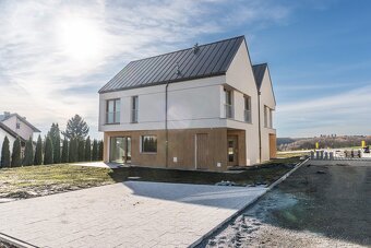 Dom z dużym ogrodem, tylko 2 lokale 15 minut od Krakowa - 2