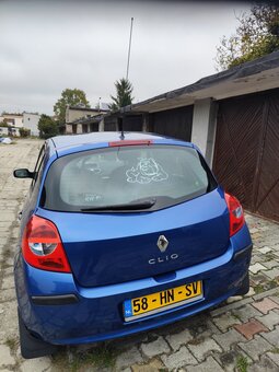 Sprzedam samochód osobowy marki Renault Clio III - 2