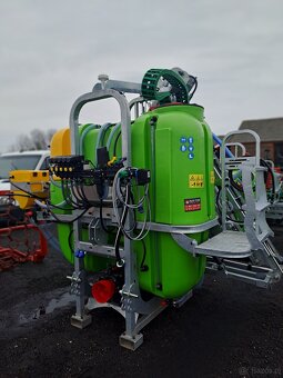 Opryskiwacz zaczepiany - 2