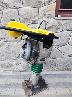 Skoczek, Stopa, Ubijak stopowy, zagęszczarka Wacker Neuson B - 2