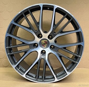 21 cali OE Porsche Panamera 971 Exclusive Design Sport - 2