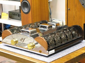 EAR Yoshino v20 ( Price : 1850 EUR ) - 2