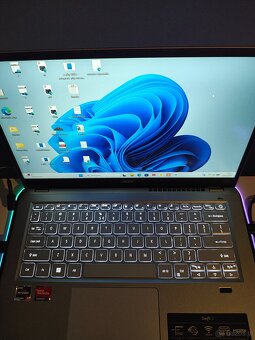Sprzedam Laptop Acer Swift 3 Srebrny - 2