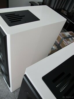 Lansche Audio 5.1 Speakers - (Price: 5000 EUR) - 2