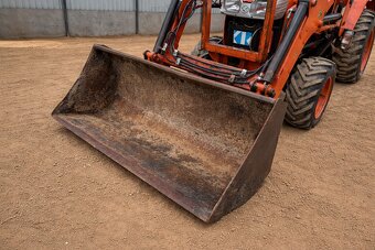 Kubota B2530  – ciągnik z ładowaczem czołowym i koparką - 2