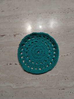 Szydełkowe podstawki pod kubek koło - 2