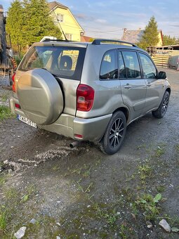 Toyota RAV4 2.0 VVT-i 4x4 110 KM – napęd 4x4 benzyna, manual - 2