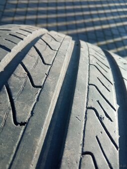 opony 215/55/17r GT CHAMPIRO FE1 nie naprawiane bieżnik ok 7 - 2