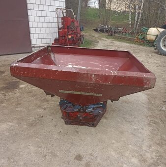 Rozsiewacz nawozów Rauch Komet ZS 800 N - 2