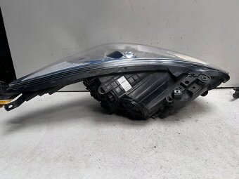 Reflektor lewy Hyundai I40 Xenon 3Z92101700 - 2