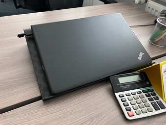 Syndyk sprzeda mienie w postaci mebli i sprzętu biurowego - 2