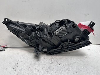 Reflektor lewy Ford Kuga MK2 Xenon CV4413D155BF - 2