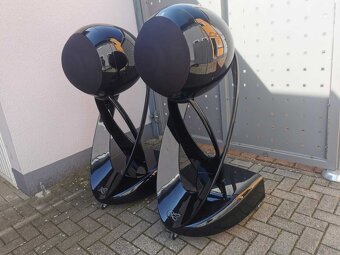Cabasse L´Ocean High End Speakers - (Price: 18.000 EUR) - 2