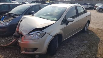 Fiat Linea 1.4 benzyna 77 KM 2008 r. klimatyzacja części - 2