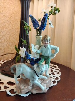 Stara śląska porcelana Suliszów Zofiówka - figura , wazonik. - 2