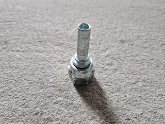 📌 Zakucia do węży hydraulicznych (RÓŻNE ROZMIARY) - 2