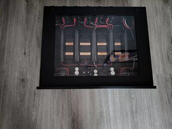 Synergistic Research Powercell 12 UEF SE ( Price: 2500 EUR ) - 2