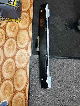 Zderzak tylni Dacia Duster 2025 - 2