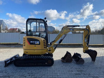 2016 Caterpillar 302.7D CR - 2