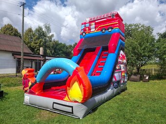 Dmuchana zjeżdżalnia place zabaw tory przeszkód zamki - 2