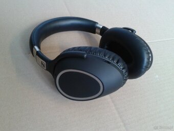 Słuchawki bezprzewodowe Sennheiser PXC 550 - 2
