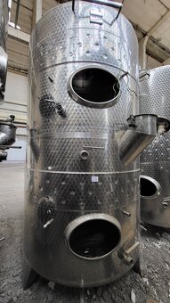 Zbiorniki UNICOM stojące dzielone na 2 x 2500 L - 2
