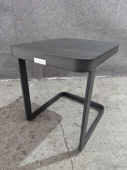 Syndyk sprzeda używane meble ogrodowe - 2