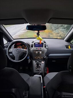 Opel Zafira B - 2